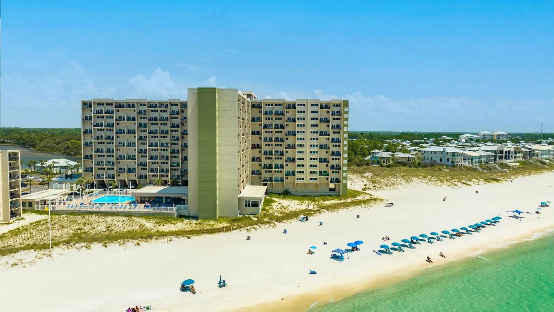 Paradise At This Two Bedroom Pinnacle Port Condo! بنما سيتي بيتش